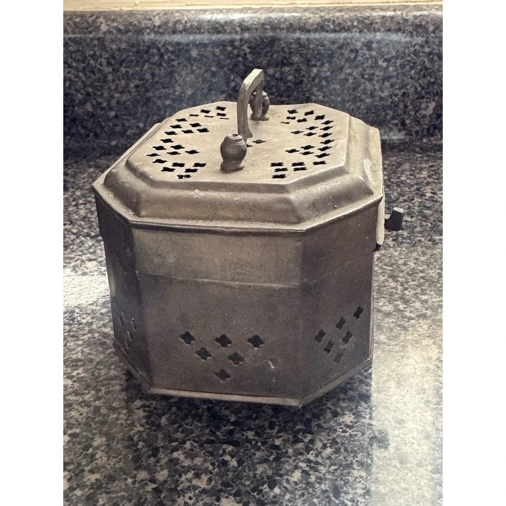 Vintage Brass Cricket Box Trinket Box‎ Incense Potpourri Metal Lock Box